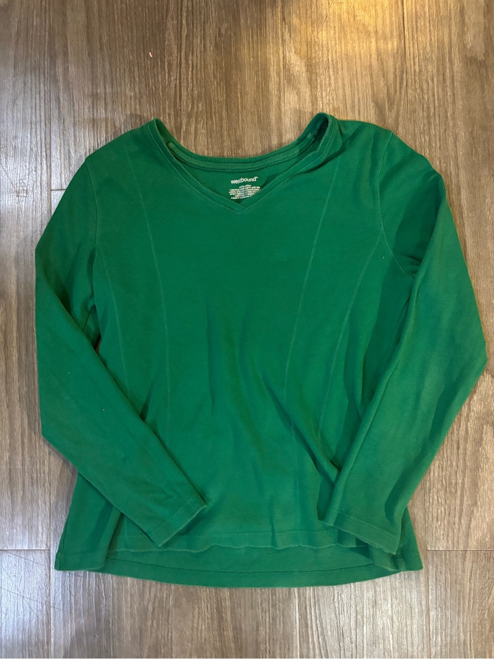 emerald v-neck long sleeve by westbound
